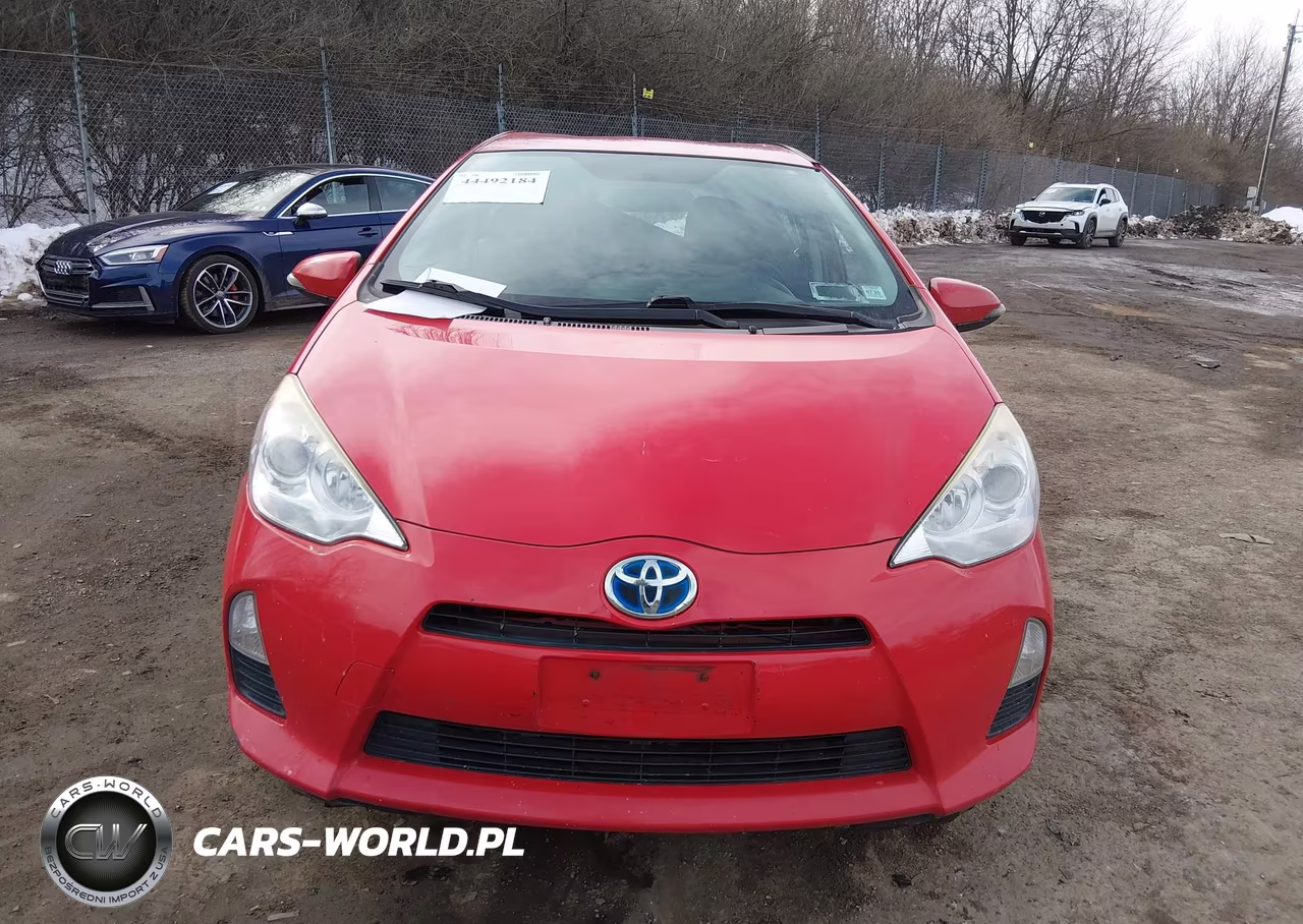 2014 Toyota Prius C Two VIN:JTDKDTB36E1566980 - 13