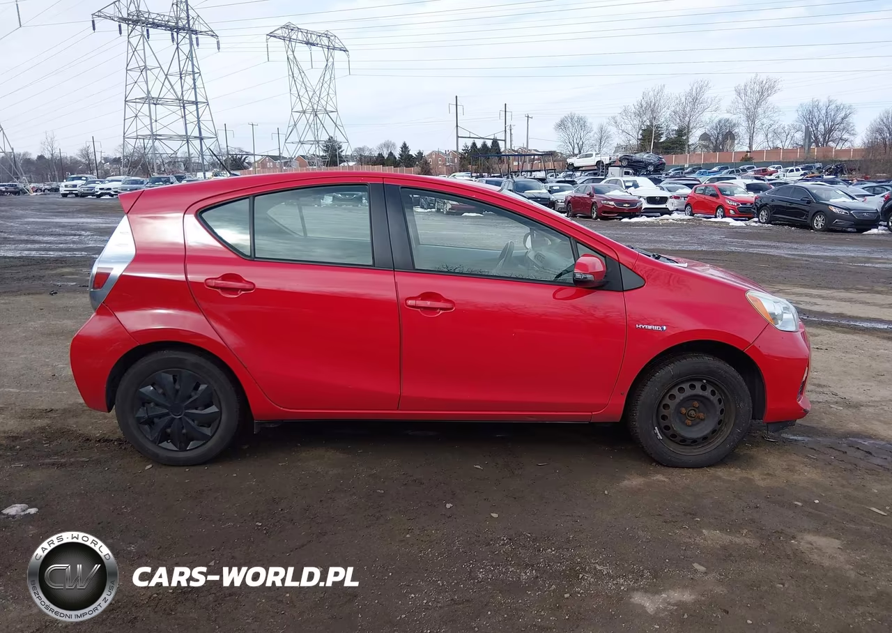 2014 Toyota Prius C Two VIN:JTDKDTB36E1566980 - 14