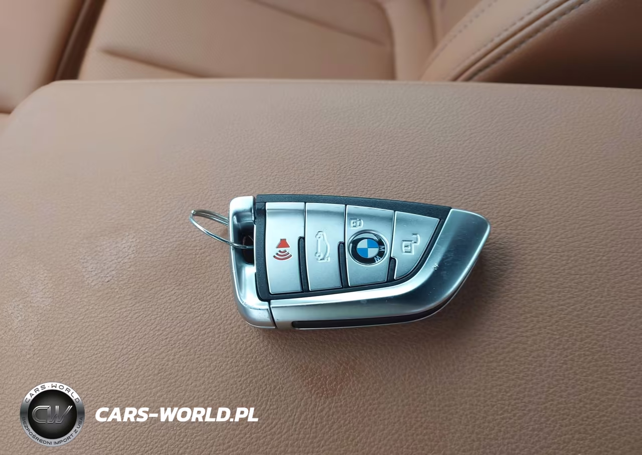 2025 BMW 330I xDrive VIN:3MW89CW02S8F22426 - 11