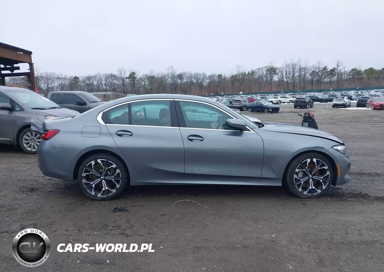 2025 BMW 330I xDrive VIN:3MW89CW02S8F22426 - 13
