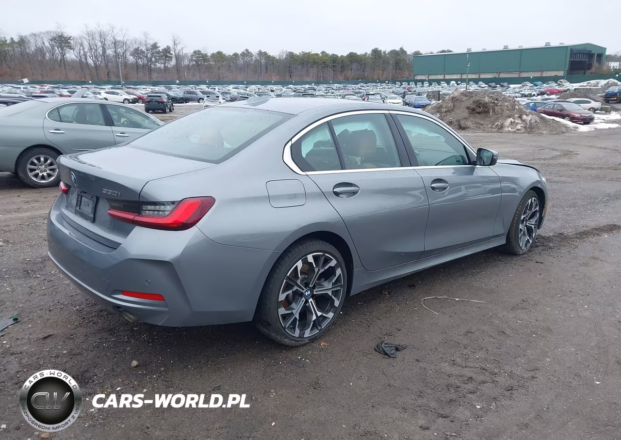 2025 BMW 330I xDrive VIN:3MW89CW02S8F22426 - 4