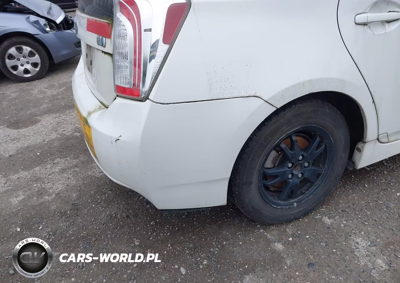 2014 Toyota Prius Three VIN:JTDKN3DU7E0371009 - 16