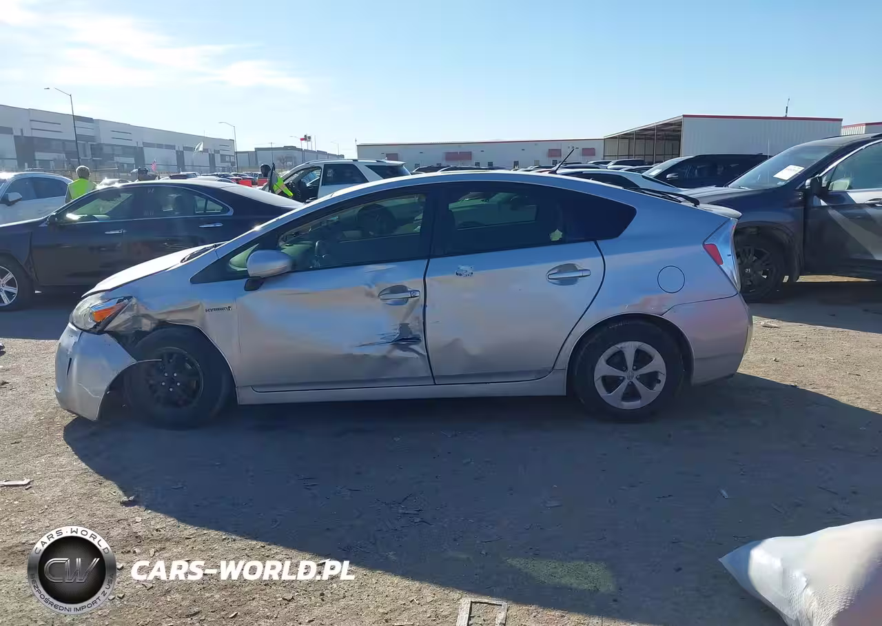 2015 Toyota Prius VIN:JTDKN3DU3F0406212 - 14