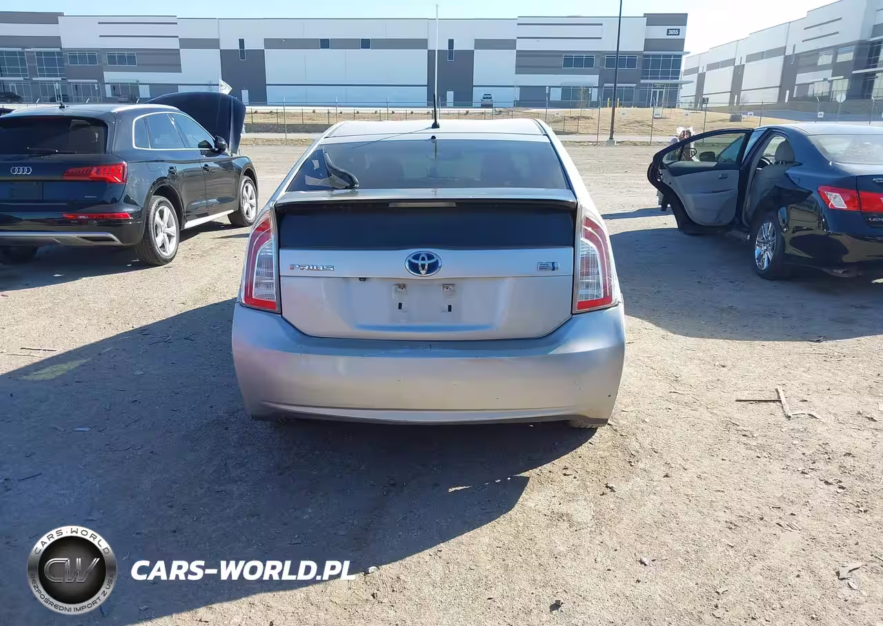 2015 Toyota Prius VIN:JTDKN3DU3F0406212 - 16