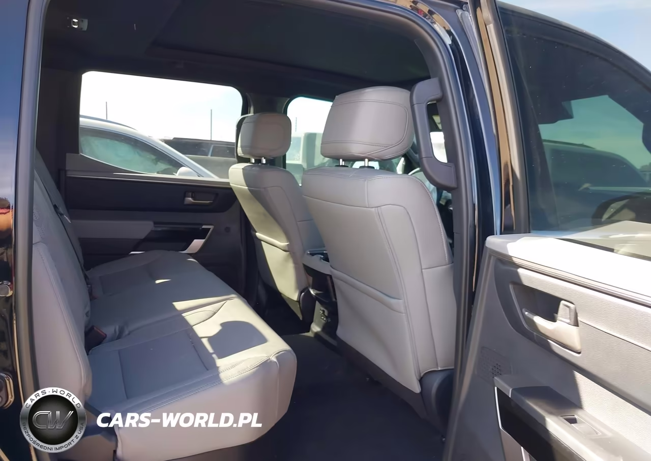 2025 Toyota Tundra Limited VIN:5TFJA5DB6SX251884 - 8