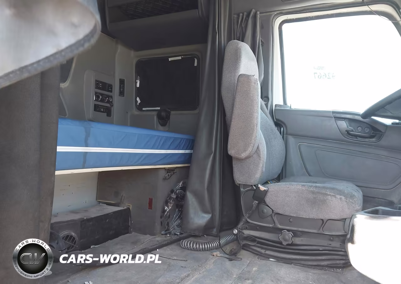 2019 International Lt VIN:3HSDZAPR0KN669811 - 7