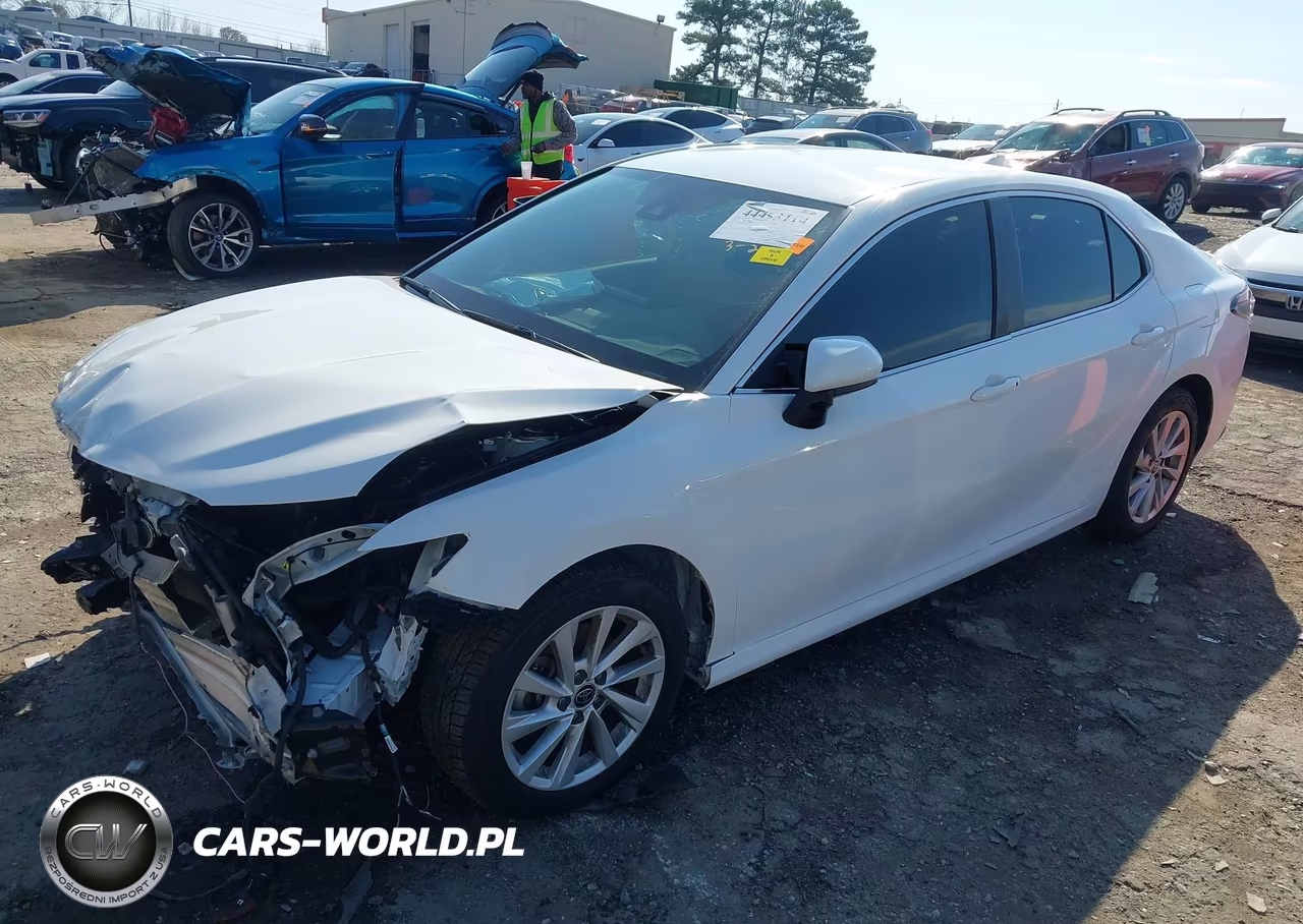 2022 Toyota Camry Le VIN:4T1C11AK2NU004062 - 2
