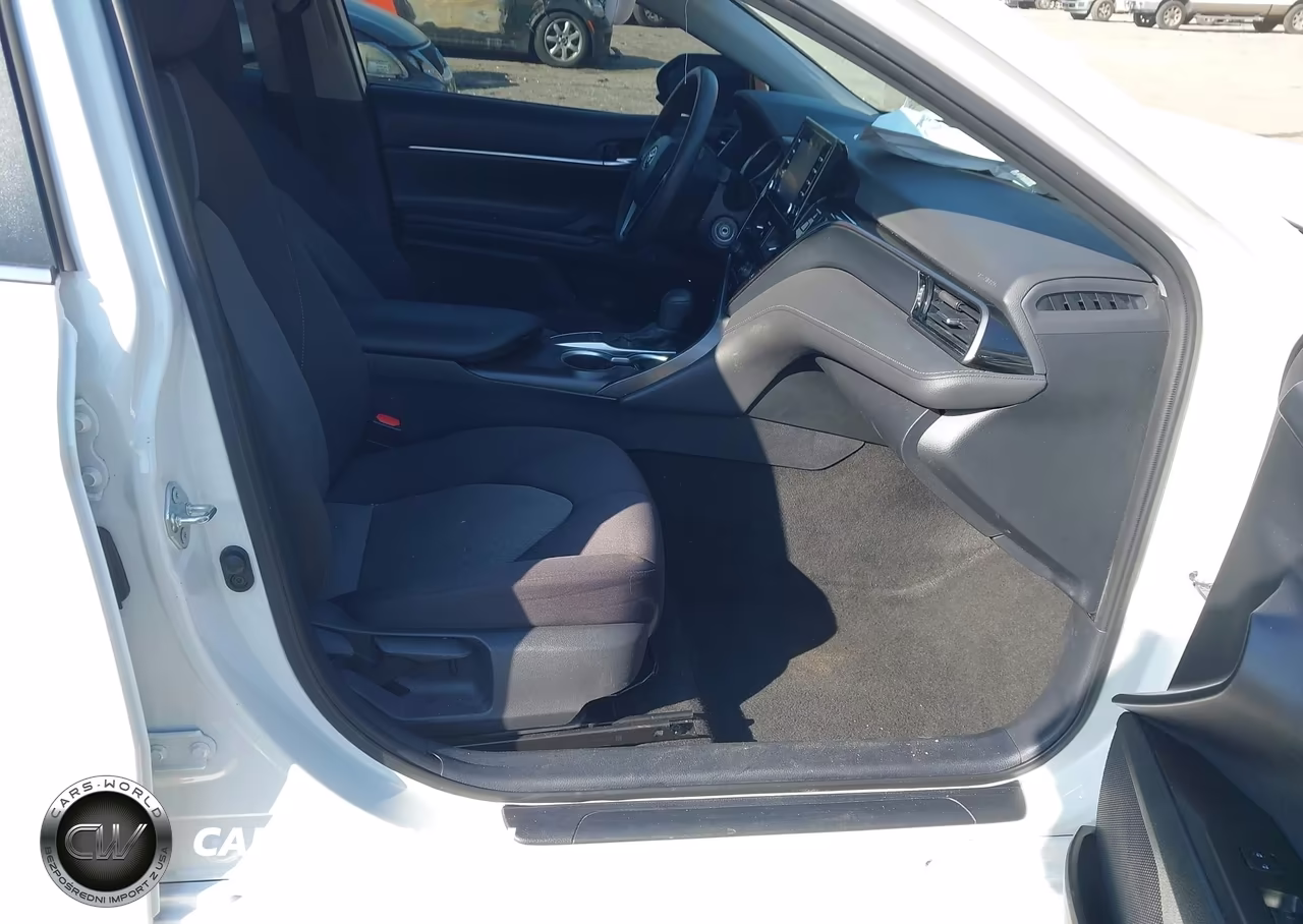 2022 Toyota Camry Le VIN:4T1C11AK2NU004062 - 5
