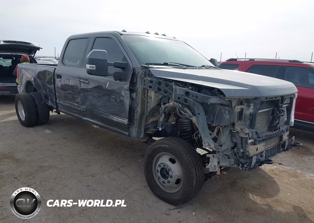 2022 Ford F-350 Lariat