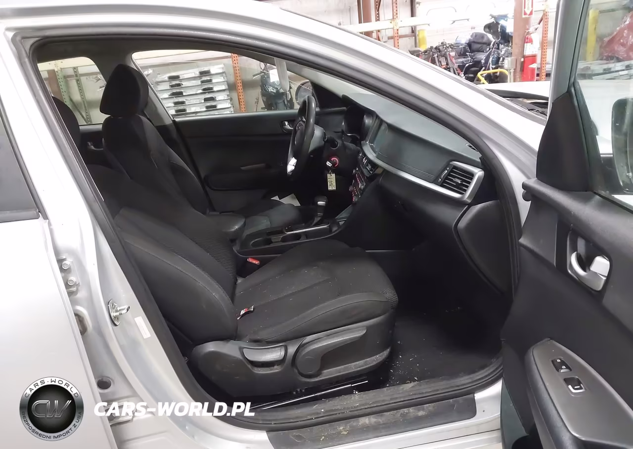 2019 Kia Optima Lx VIN:5XXGT4L31KG278149 - 5