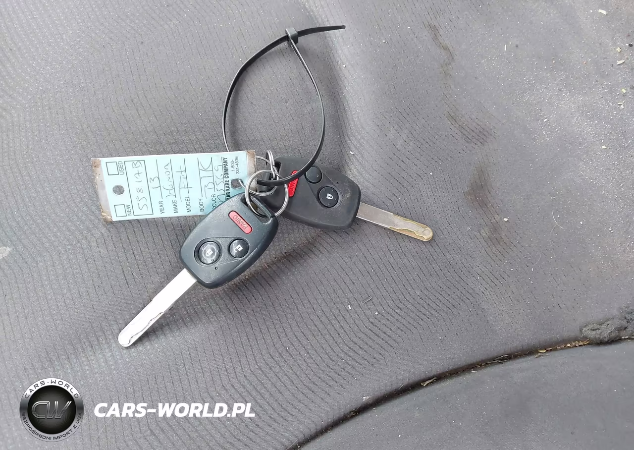 2013 Honda Fit VIN:JHMGE8H30DC075569 - 11