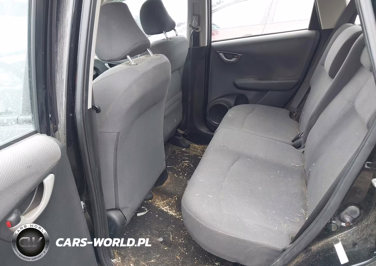 2013 Honda Fit VIN:JHMGE8H30DC075569 - 8