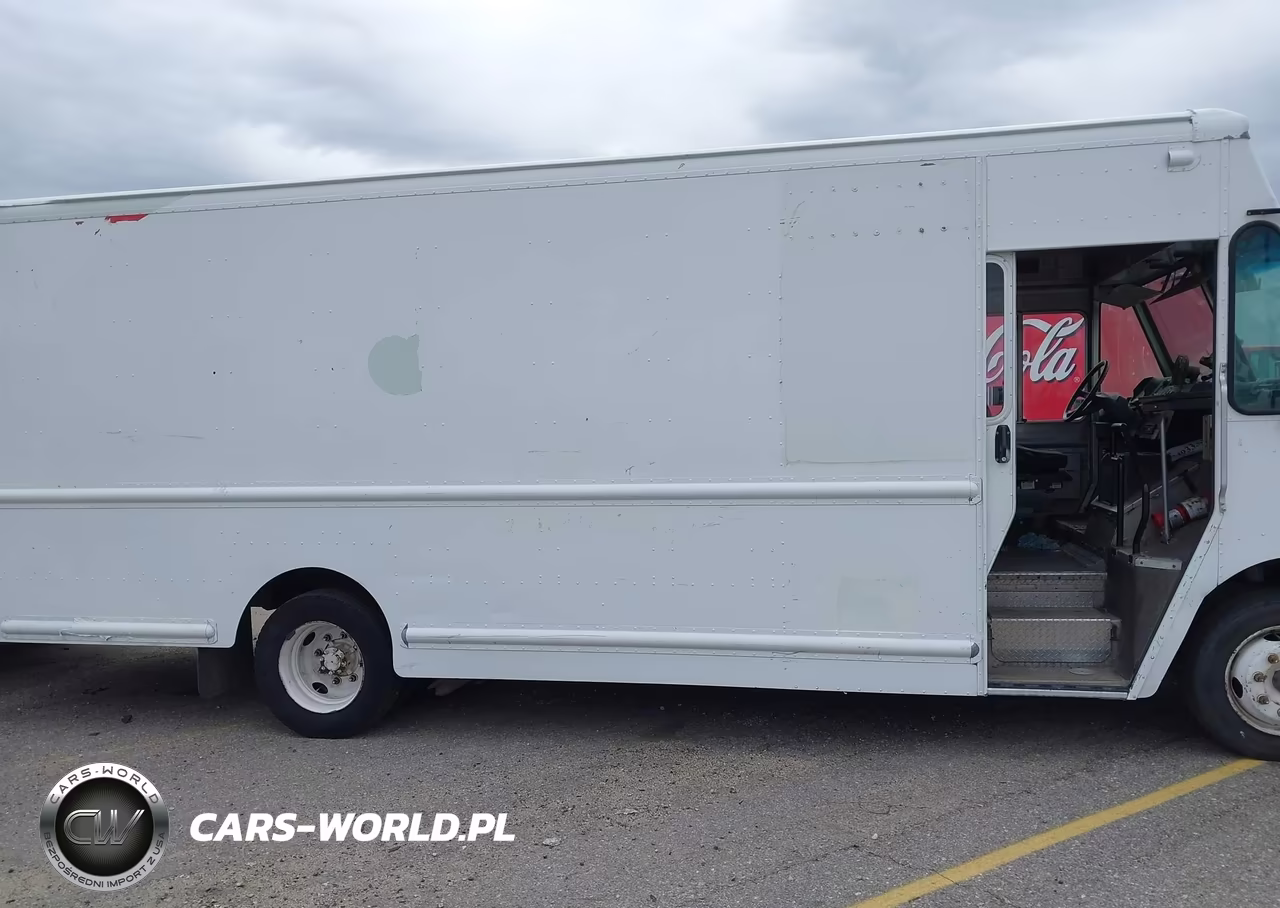 2010 Freightliner Chassis M Line Walk-In Van VIN:4UZAAPDU6ACAS1389 - 13