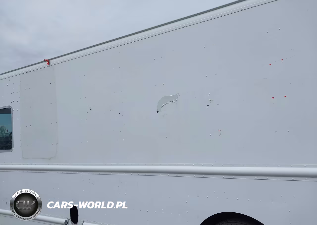 2010 Freightliner Chassis M Line Walk-In Van VIN:4UZAAPDU6ACAS1389 - 14