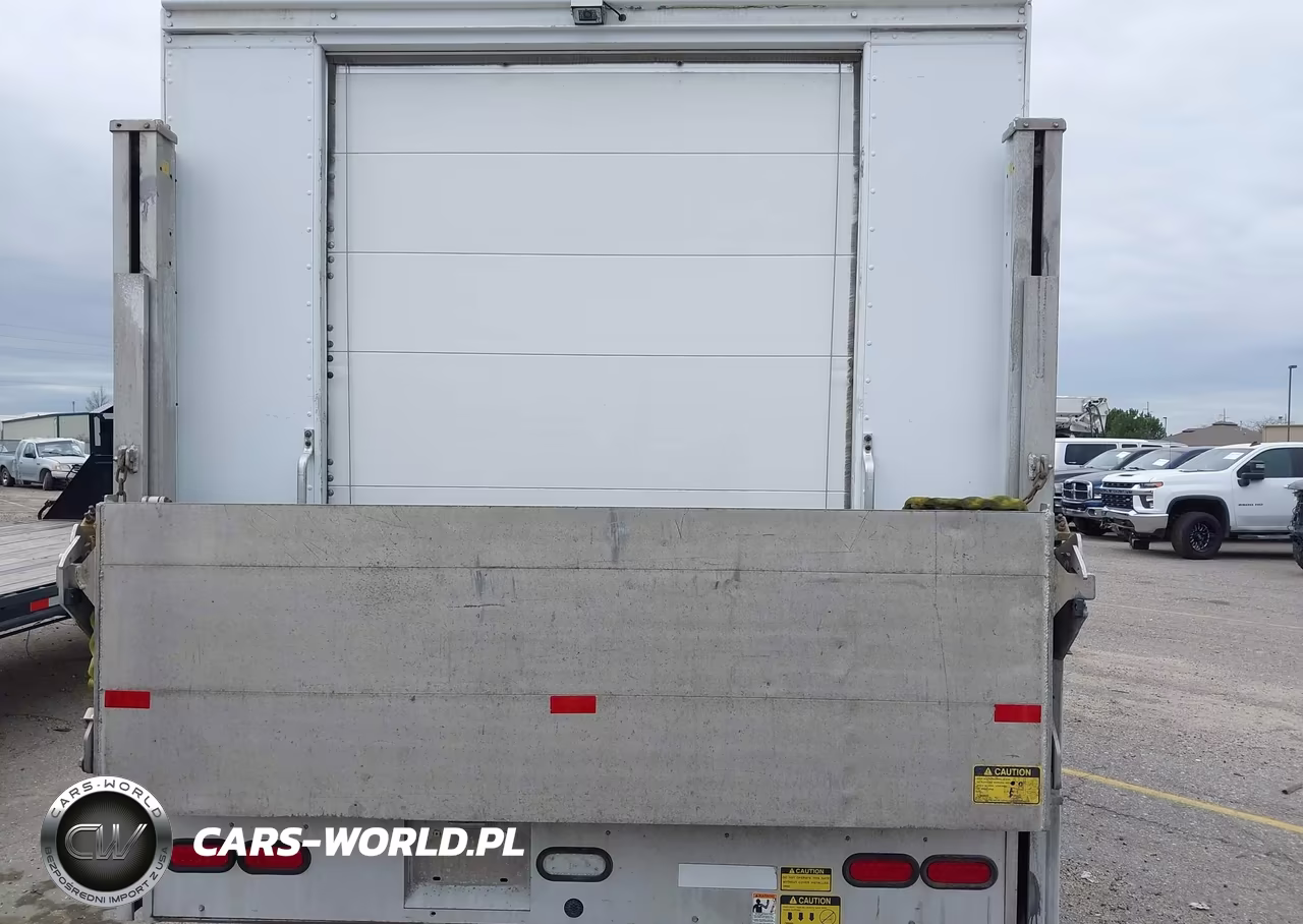 2010 Freightliner Chassis M Line Walk-In Van VIN:4UZAAPDU6ACAS1389 - 15