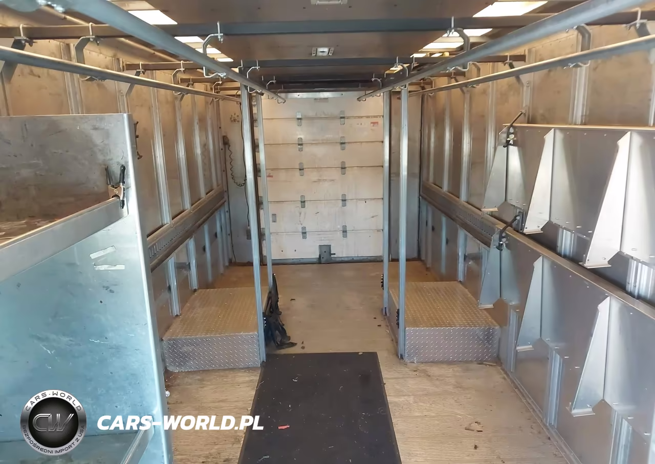 2010 Freightliner Chassis M Line Walk-In Van VIN:4UZAAPDU6ACAS1389 - 7