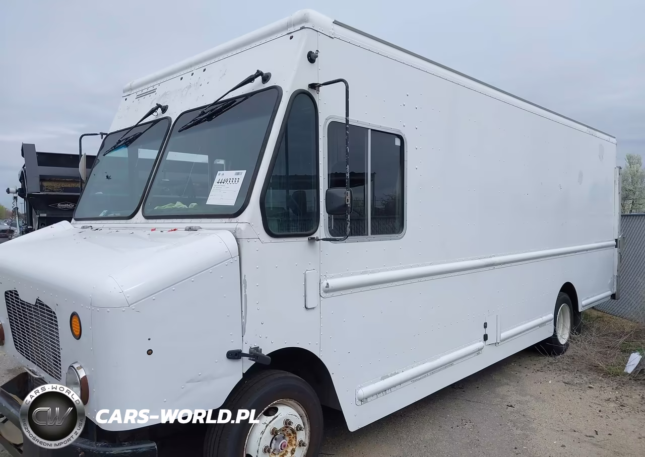 2010 Freightliner Chassis M Line Walk-In Van VIN:4UZAAPDU4ACAS1505 - 2