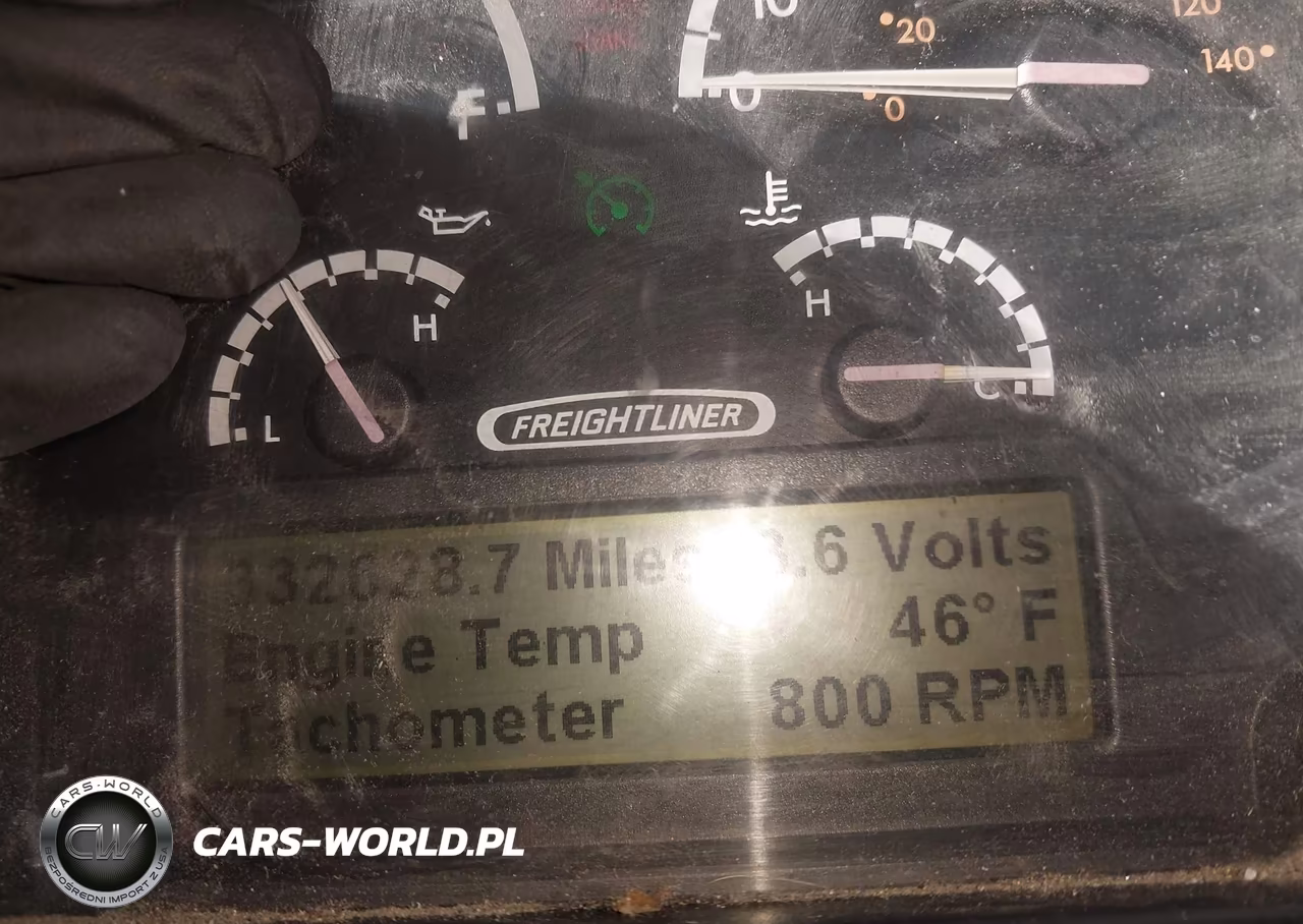 2010 Freightliner Chassis M Line Walk-In Van VIN:4UZAAPDU4ACAS1505 - 5