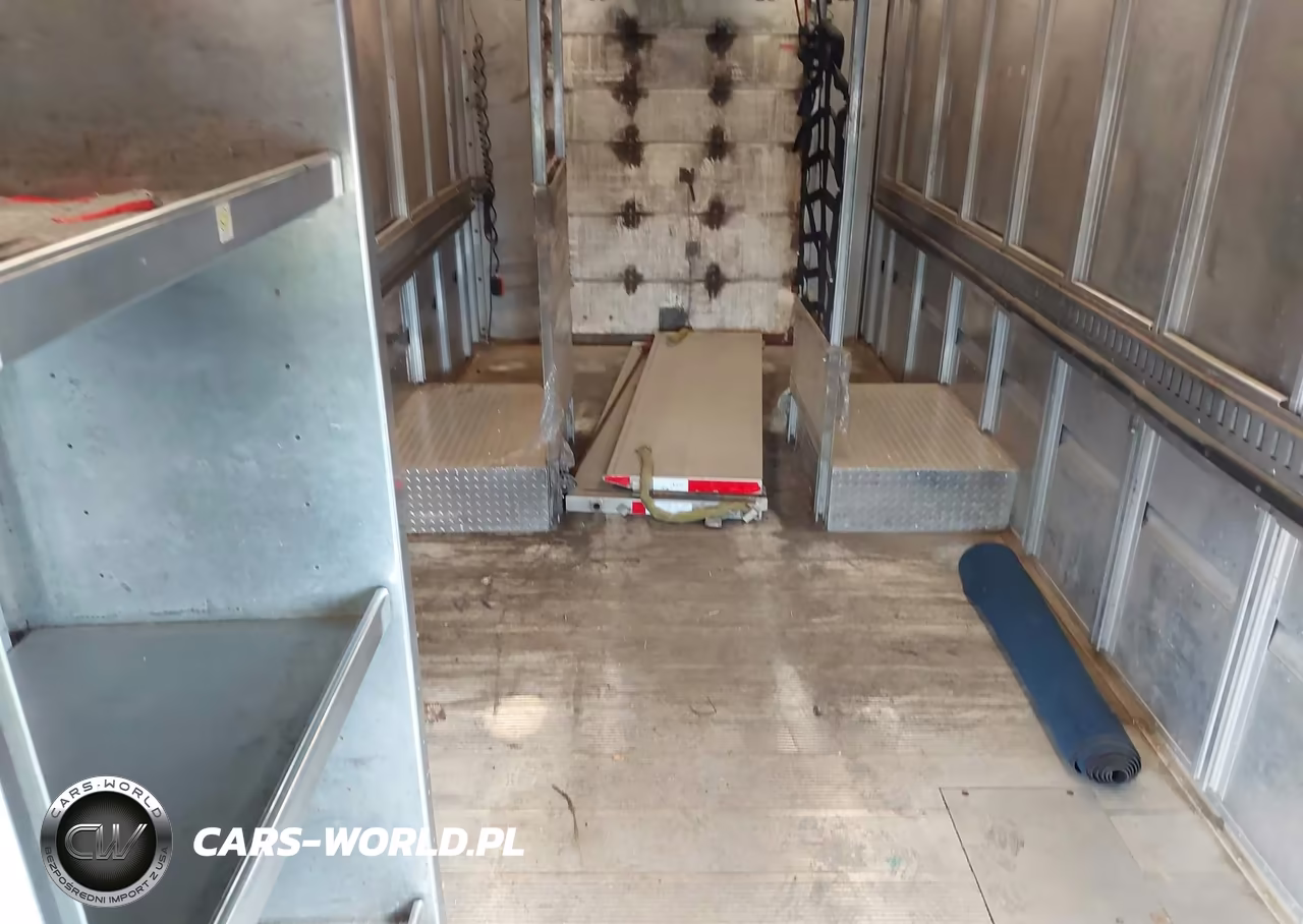 2010 Freightliner Chassis M Line Walk-In Van VIN:4UZAAPDU4ACAS1505 - 7