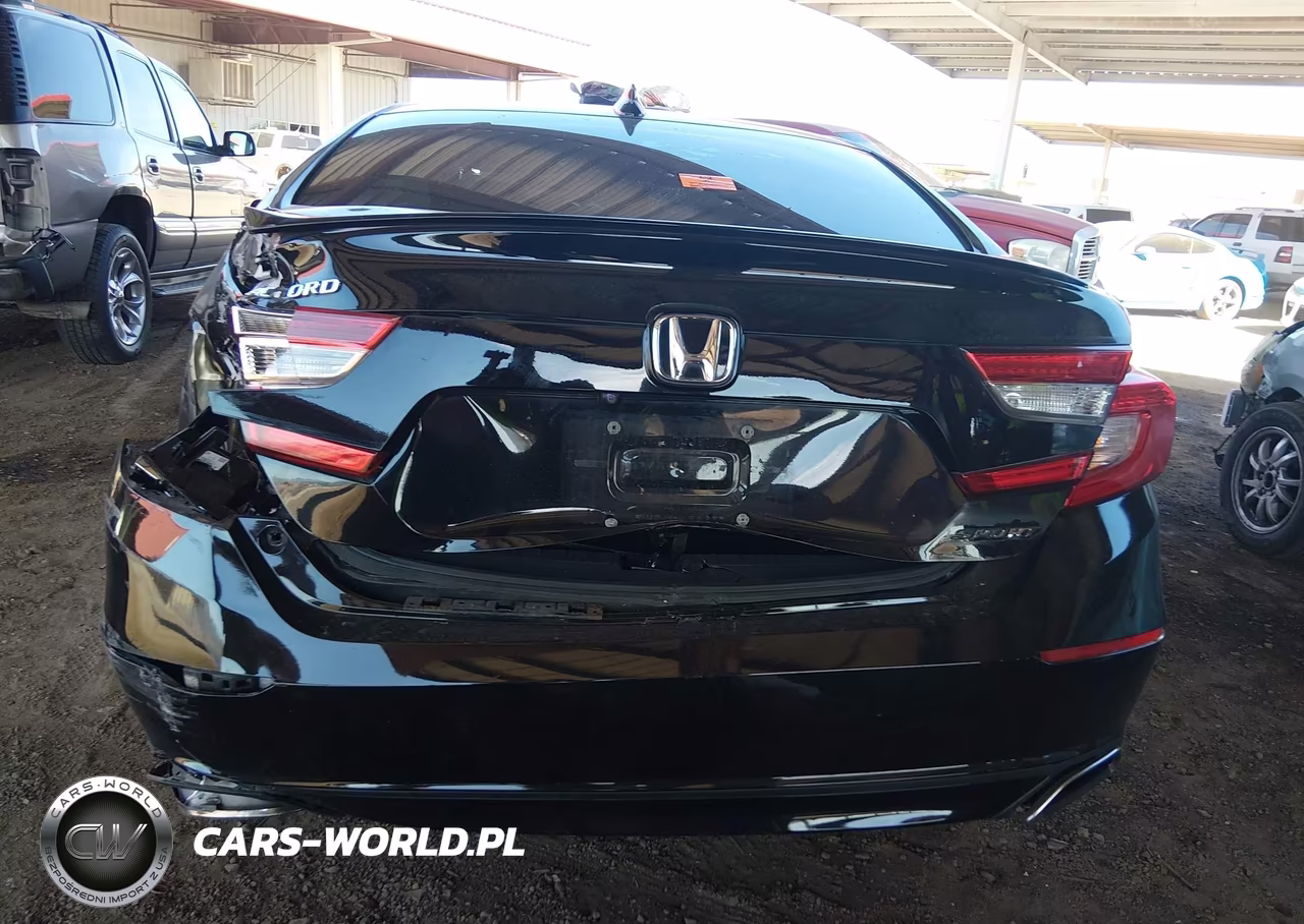 2018 Honda Accord Sport VIN:1HGCV1F3XJA199125 - 15