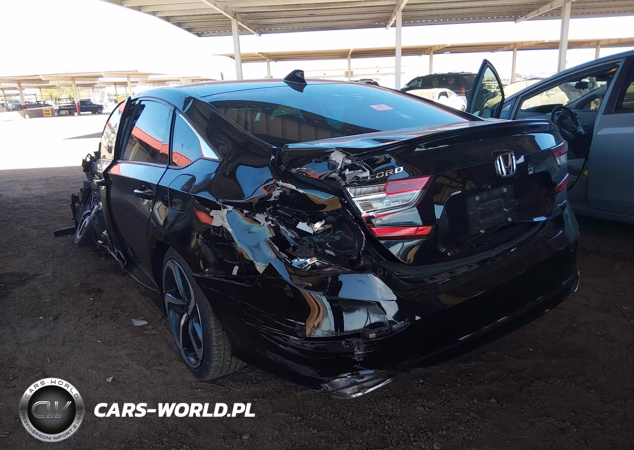 2018 Honda Accord Sport VIN:1HGCV1F3XJA199125 - 3