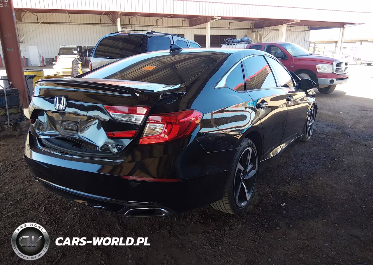 2018 Honda Accord Sport VIN:1HGCV1F3XJA199125 - 4