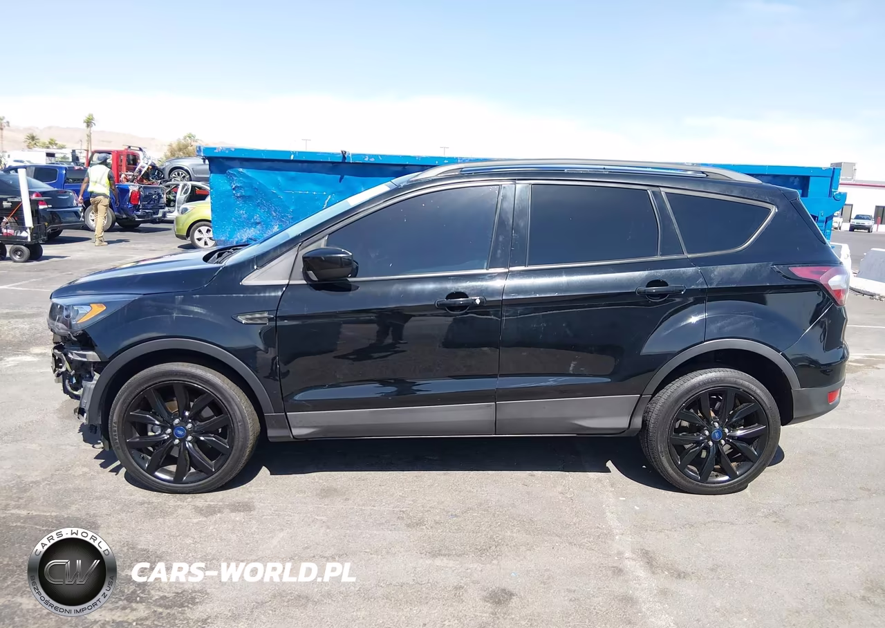 2018 Ford Escape Se VIN:1FMCU9GD0JUA99603 - 15
