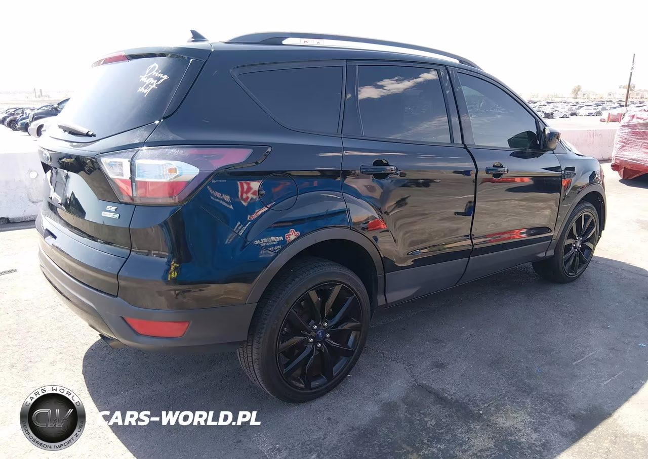 2018 Ford Escape Se VIN:1FMCU9GD0JUA99603 - 4