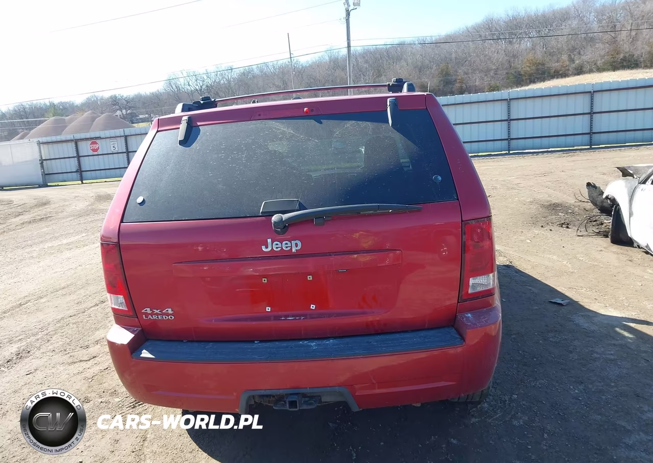 2010 Jeep Grand Cherokee Laredo VIN:1J4PR4GK1AC102596 - 16