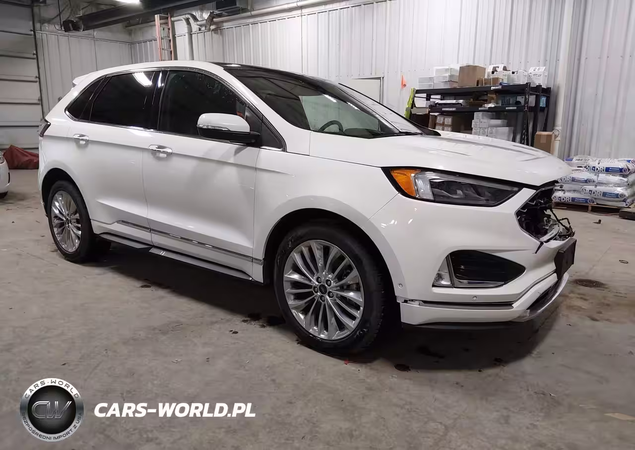 2020 Ford Edge Titanium