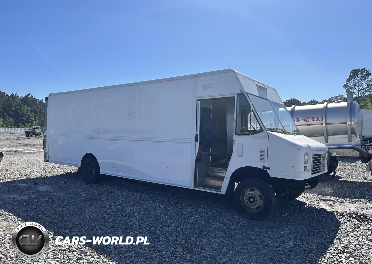 2017 Ford F-59 Commercial Stripped