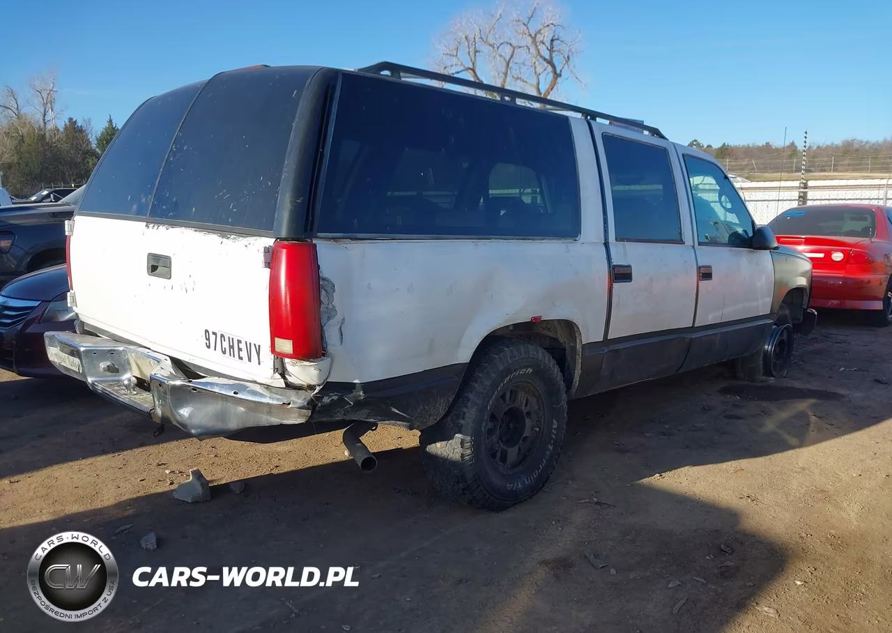 1997 Chevrolet Suburban 1500 VIN:3GNEC16R3VG153085 - 4