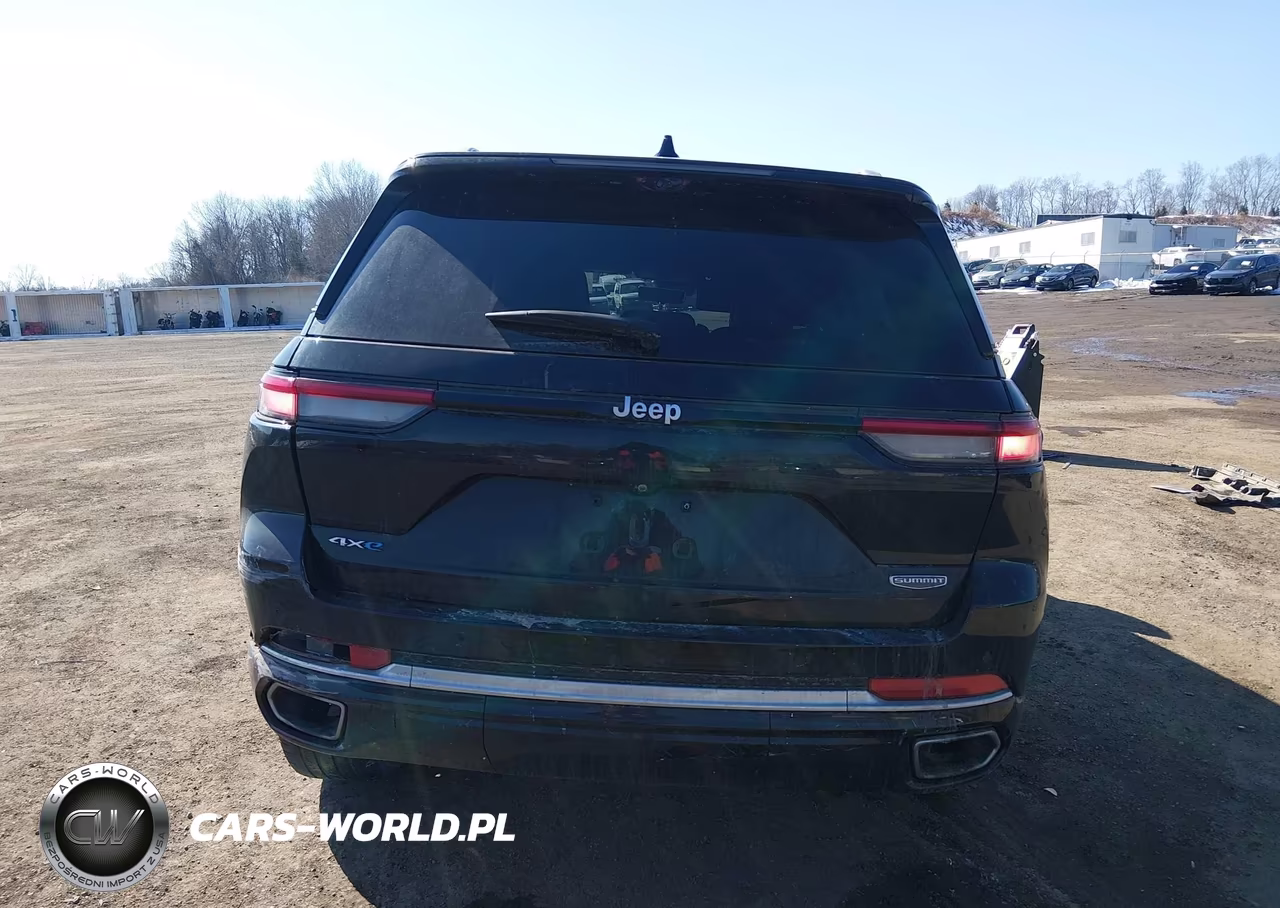 2023 Jeep Grand Cherokee 4Xe Summit VIN:1C4RJYE64P8800635 - 17