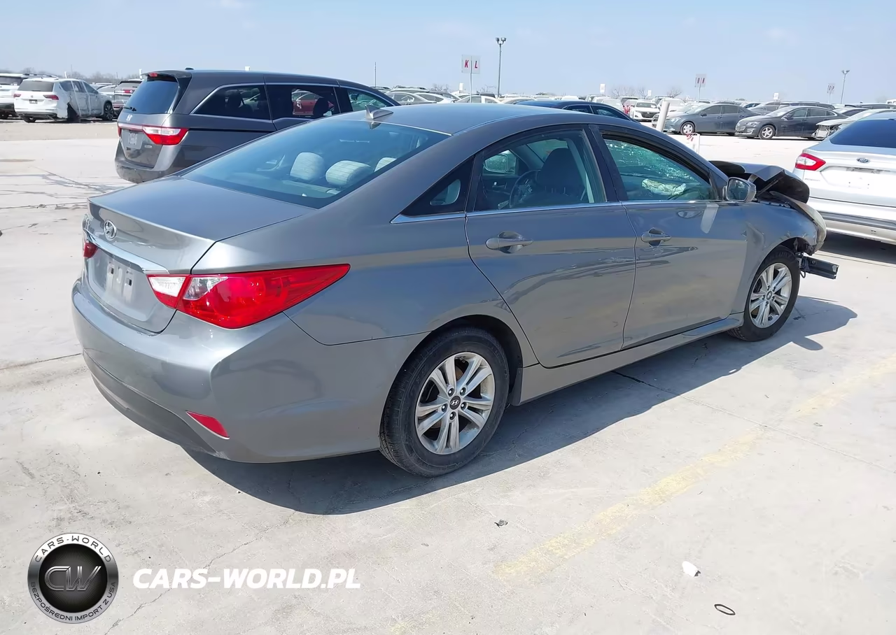 2014 Hyundai Sonata Gls VIN:5NPEB4AC4EH858937 - 4