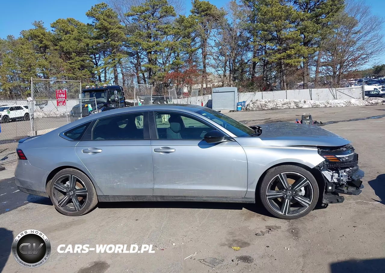 2025 Honda Accord Hybrid Sport VIN:1HGCY2F52SA080341 - 14