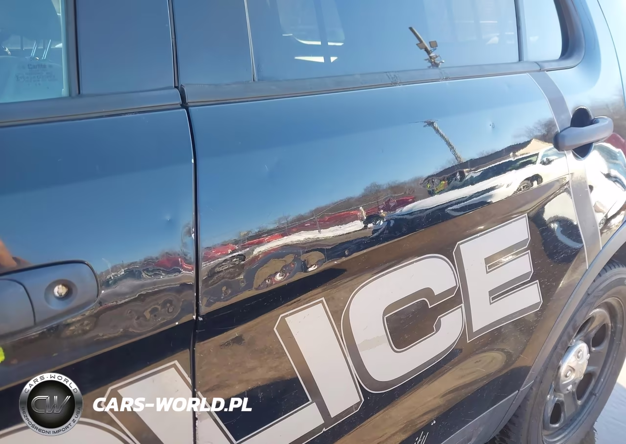 2017 Ford Utility Police Interceptor VIN:1FM5K8AR4HGE01108 - 17