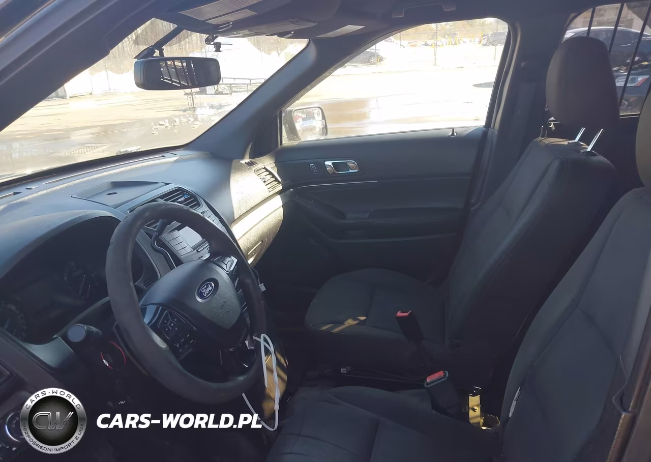 2017 Ford Utility Police Interceptor VIN:1FM5K8AR4HGE01108 - 5
