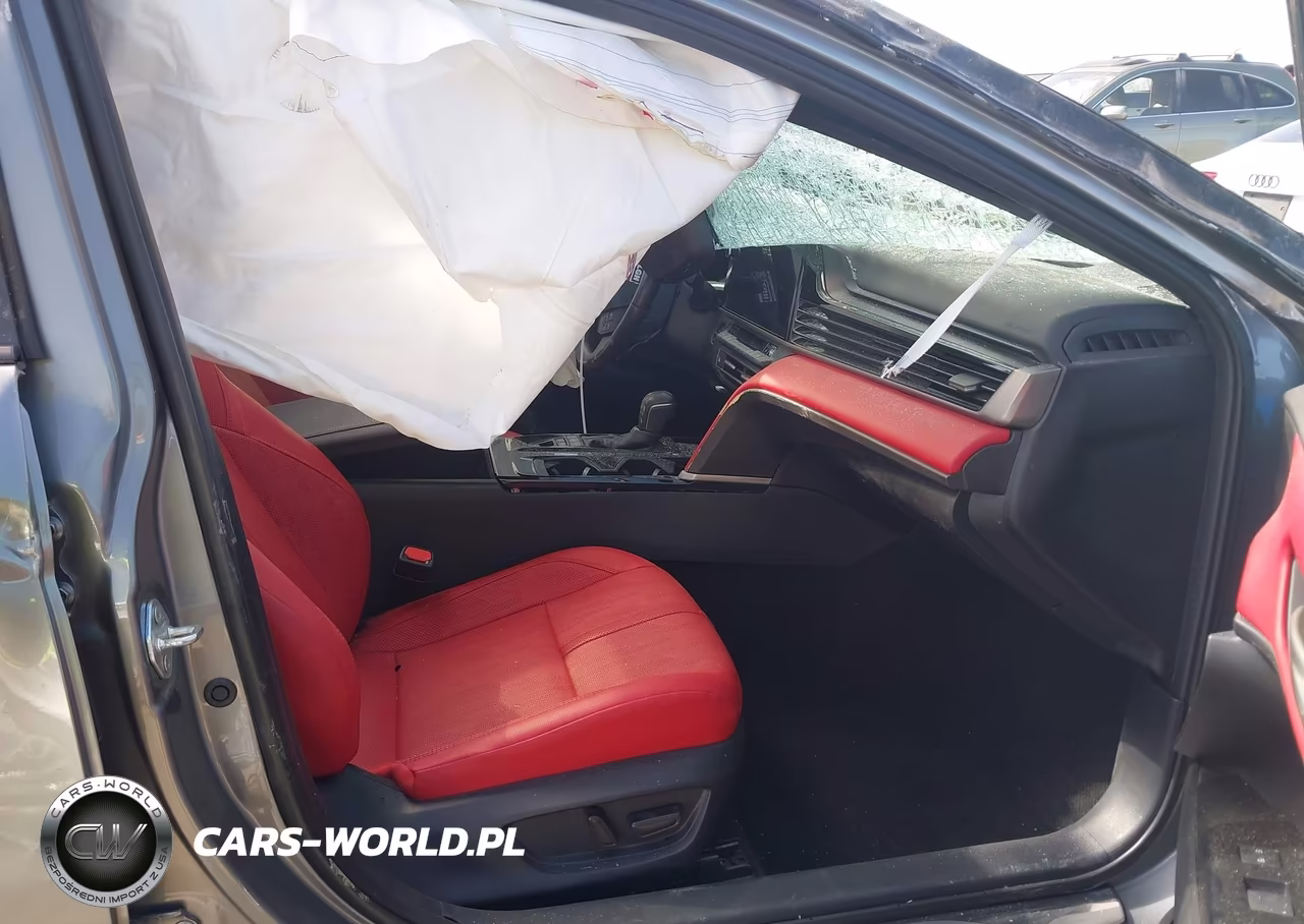 2025 Toyota Camry Xse VIN:4T1DAACK8SU523372 - 5