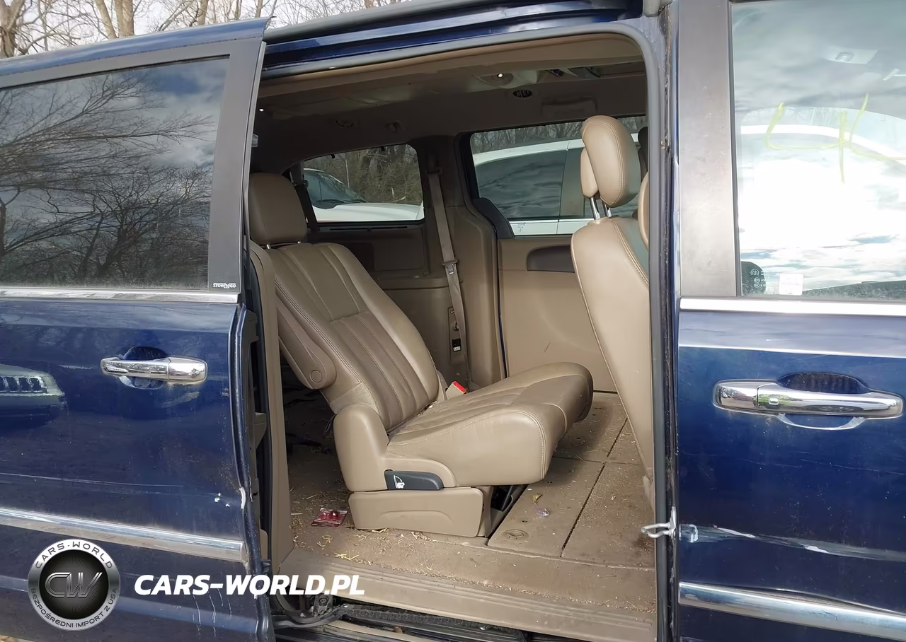 2013 Chrysler Town & Country Touring-L VIN:2C4RC1CG5DR558712 - 8