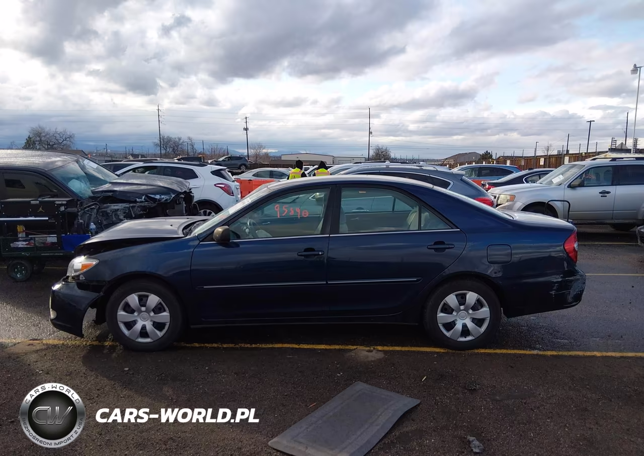 2003 Toyota Camry Xle VIN:4T1BE32K63U259689 - 15