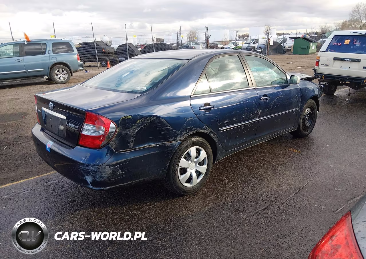 2003 Toyota Camry Xle VIN:4T1BE32K63U259689 - 4