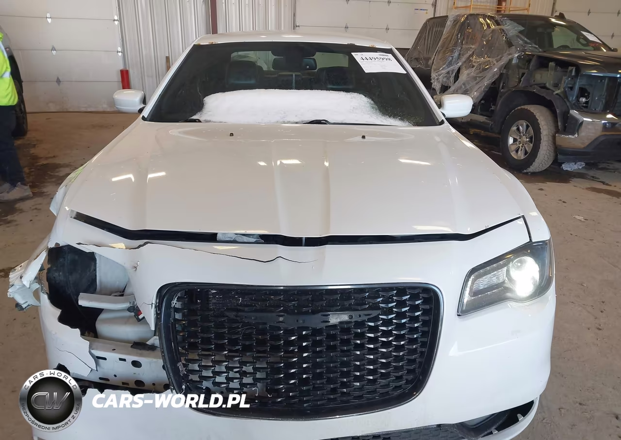 2016 Chrysler 300 300S VIN:2C3CCAGG6GH191303 - 12