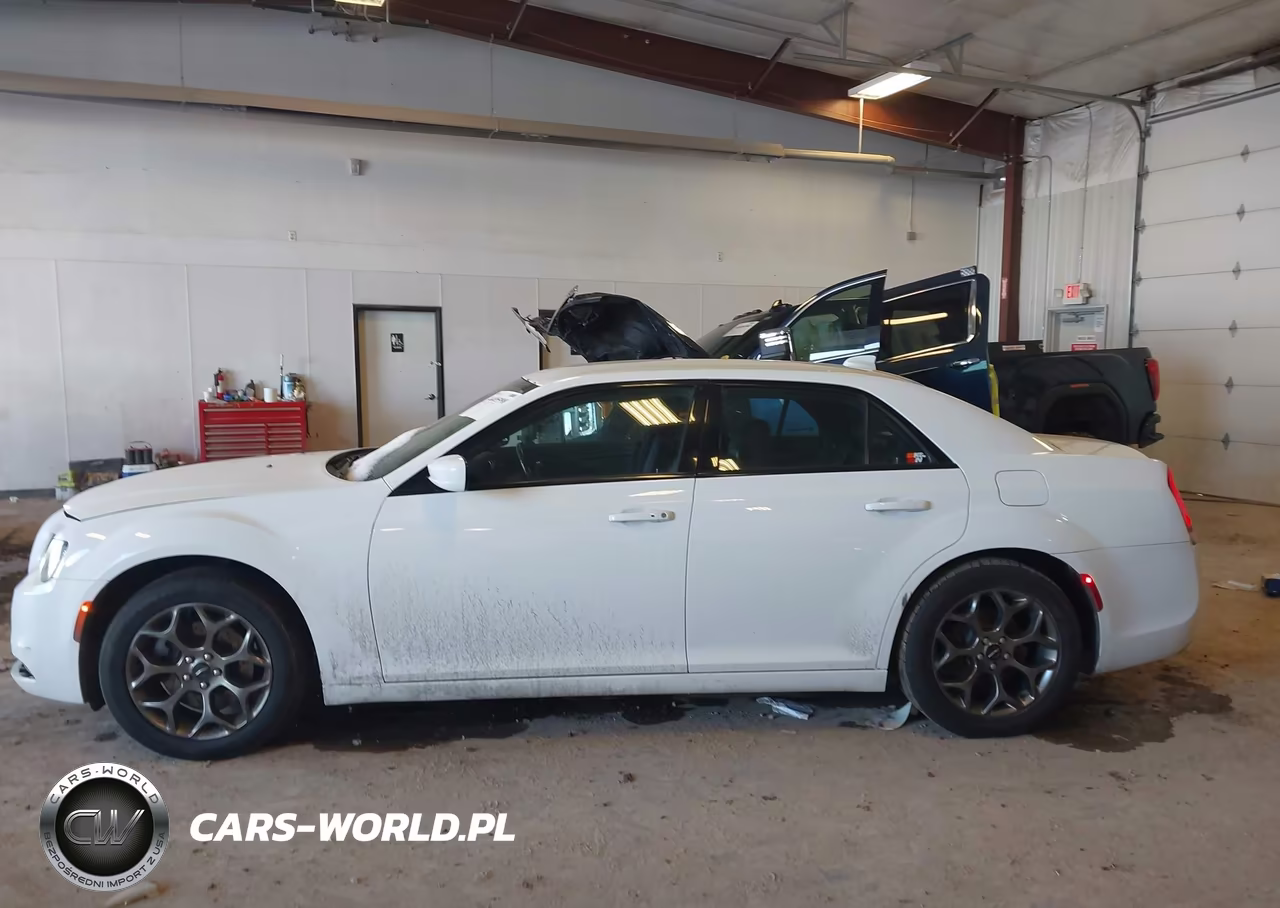 2016 Chrysler 300 300S VIN:2C3CCAGG6GH191303 - 14