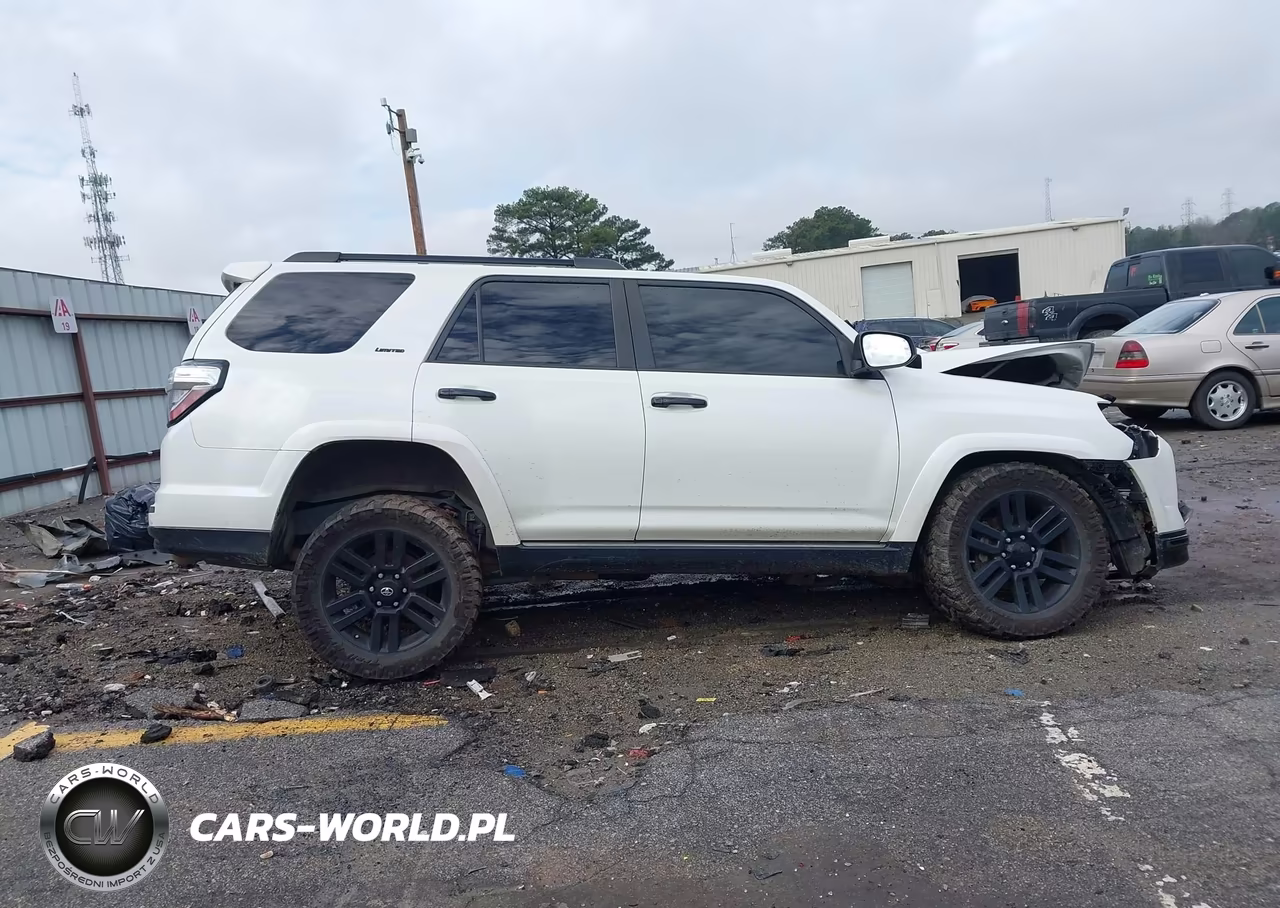2021 Toyota 4Runner Nightshade Special Edition VIN:JTECU5JR5M5242458 - 13