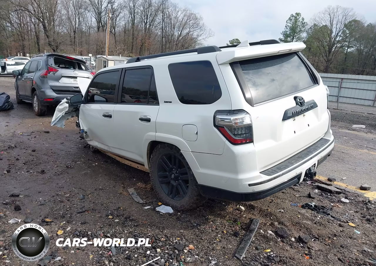 2021 Toyota 4Runner Nightshade Special Edition VIN:JTECU5JR5M5242458 - 3