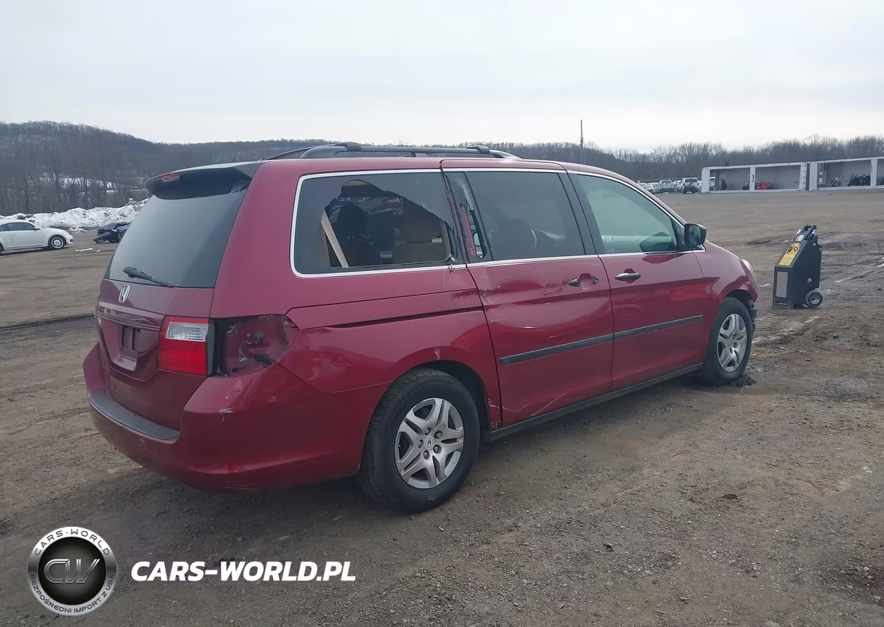 2006 Honda Odyssey Lx VIN:5FNRL382X6B061856 - 4