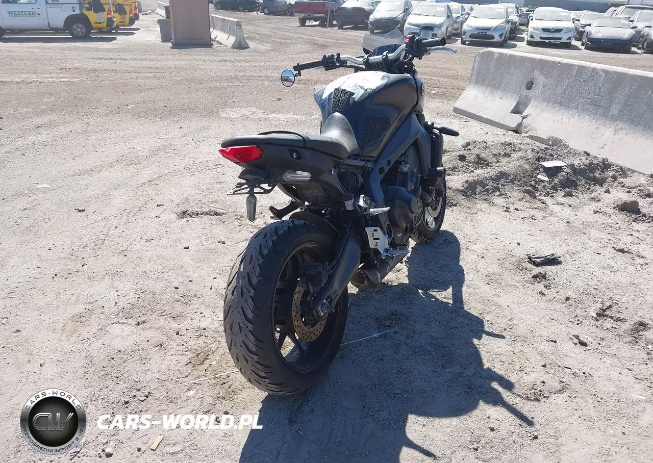 2022 Yamaha Mt09 C VIN:JYARN71Y2NA000729 - 4