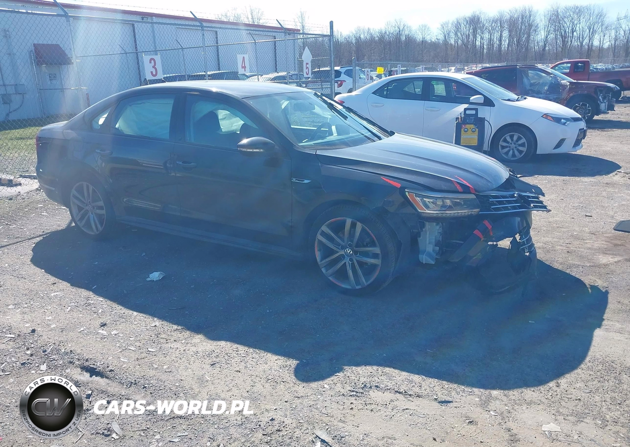 2018 Volkswagen Passat 2.0T R-Line-2.0T S