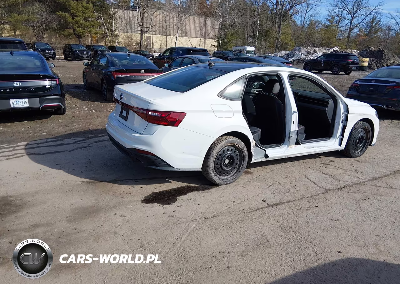 2025 Volkswagen Jetta Gli 2.0T Autobahn VIN:3VW2T7BU4SM076052 - 4