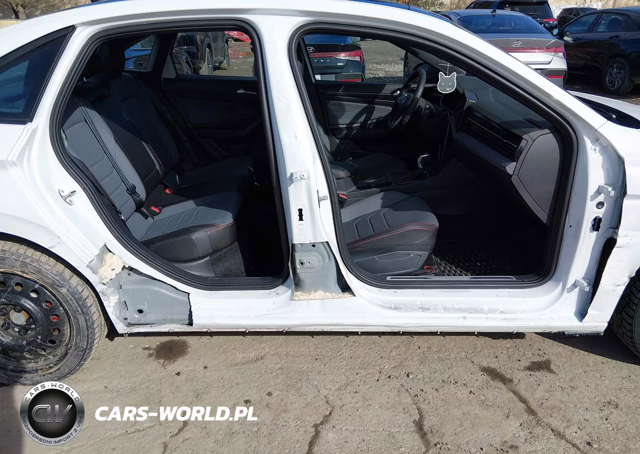 2025 Volkswagen Jetta Gli 2.0T Autobahn VIN:3VW2T7BU4SM076052 - 6
